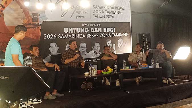Diskusi santai akademisi, legislatif dan aktivis bersama Wali Kota Andi Harun membahas program Samarinda bebas zona tambang di 2026.