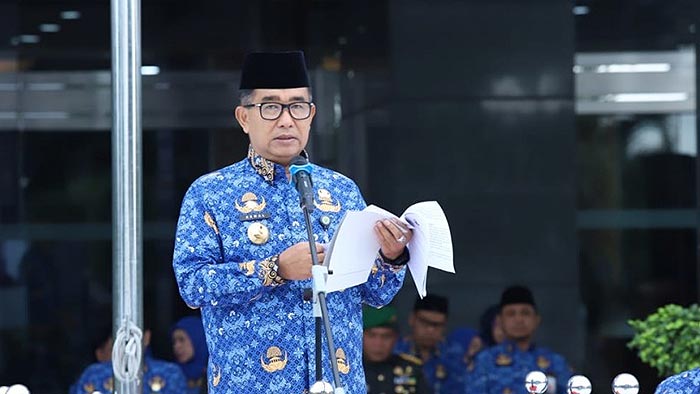 HIKMAD: Akmal Malik memimpin upacara peringatan HUT ke-52 KORPRI.