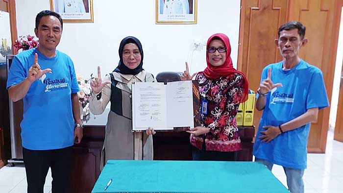 TEKEN MOU: Mustika Wati (kedua kanan) diterima hangat Kepala DPK Kalimantan Tengah Hj. Nunu Andriani (kedua kiri). (foto: istimewa)