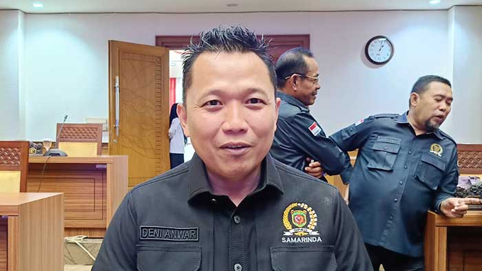 Deni Hakim Anwar saat ditemui setelah rapat koordinasi pimpinan DPRD Samarinda. (foto: reza)