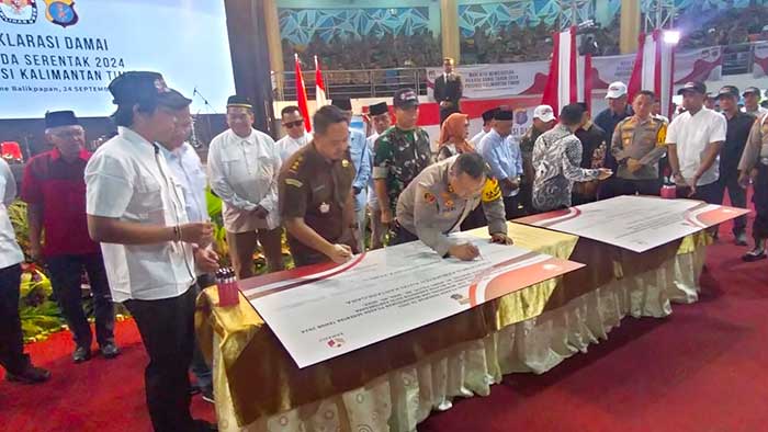 KESEPAKATAN: Suasana deklarasi Pilkada Damai 2024 berjalan lancar.