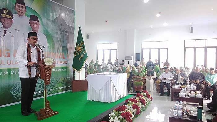 Wagub Seno Aji saat memberikan kata sambutan dalam peresmian gedung baru PWNU Kaltim.