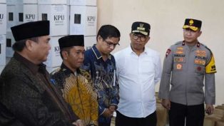 akmal-malik-tinjau-persiapan-pilkada-kubar