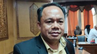 eddy-markus-palinggi-komisi-a-dprd-kutim