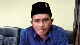 ketua-komisi-iv-baharuddin