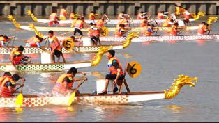 lomba-dayung-festival-mahakam Lomba Dayung di Festival Mahakam. (foto: ist)