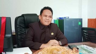 Ketua Pansus Limbah B3, Samri Shaputra. (foto: ist)