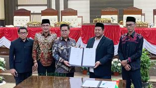 pengesahan-apbd-kukar