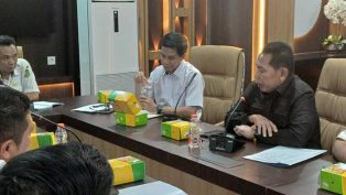 rakor-agus-aras-dengan-disdikbud-kutim
