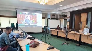 Rapat koordinasi penanganan dan penanggulangan Penyakit Mulut dan Kuku (PMK) bersama Menteri Pertanian Syahrul Yasin Limpo di kantor DPKH Kaltim. (foto: ig @disnakkeswankaltim)