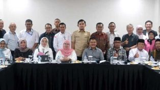 rapat-kerja-dprd-dan-pemprov-kaltim