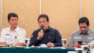 rapat-kerja-dprd-dan-pupr-kaltim