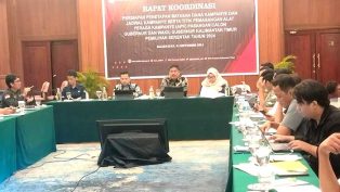 ATURAN: Rapat penetapan dana kampanye paslon ditetapkan KPU Kaltim sebesar Rp 157 miliar.
