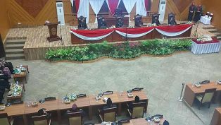 rapat-paripurna-dprd-smd