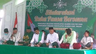 Jajaran PWNU Kaltim bersama PCNU Paser dalam rangkaian Safari Ramadan di Tana Grogot, Kabupaten Paser, Ahad, 26 Maret 2023